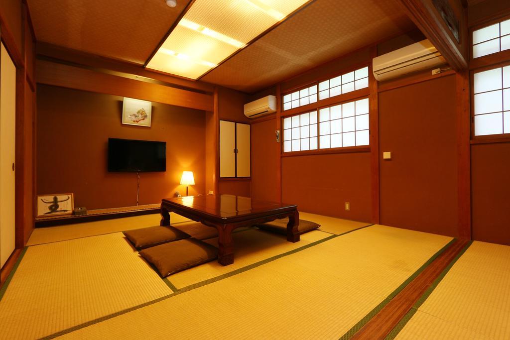 Ichiyo Hotel Yugawara Esterno foto